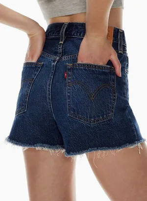 ✨Levi’s Ribcage Sz 27 Shorts✨ thumbnail 15