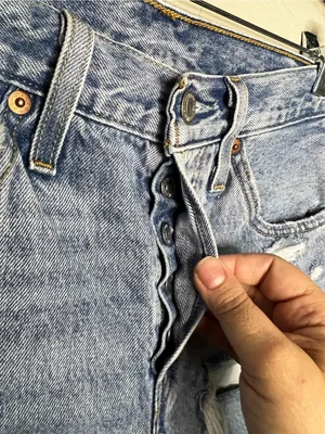 Levi’s 501 High Rise Distressed Button Fly 6 in Inseam Cut Off‎ Raw Hem Shorts thumbnail 4