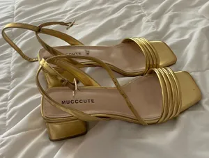 gold shoes Size 9 thumbnail 8