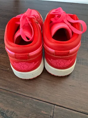 Women’s Nike Air Jordan 1 Low SE Pink Blast sneakers Size 7.5 thumbnail 5