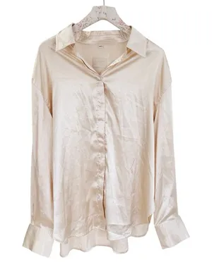 Daily Drills Ivory Champagne Button Down Long Sleeve Satin Resort blouse EUC thumbnail 1