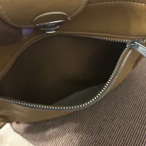 Vintage Tan Genuine Leather Shoulder Bag thumbnail 12