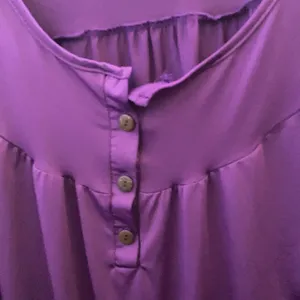 FINAL MARKDOWN Ladies purple convertible sleeve top xxl thumbnail 2