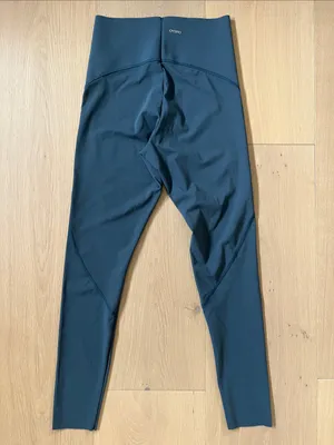 Like New Oysho High-Waisted Compressive Leggings Dark Green Grey Women's Medium thumbnail 2