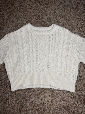 Cropped Cream Cable-Knit Crewneck Sweater - Women thumbnail 2