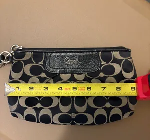 Vintage Coach Wristlet Wallet Black thumbnail 10