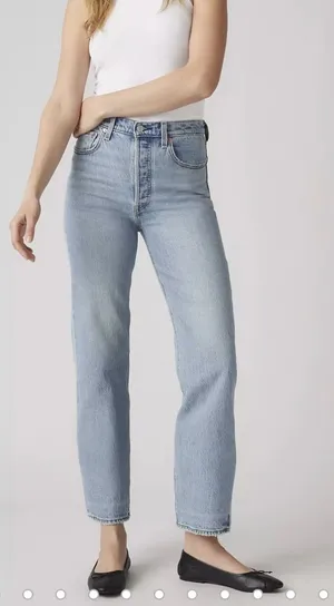 Levi’s Ribcage Straight Ankle thumbnail 1