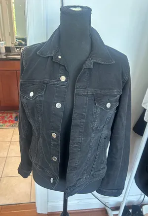 Black denim jacket Size M thumbnail 1