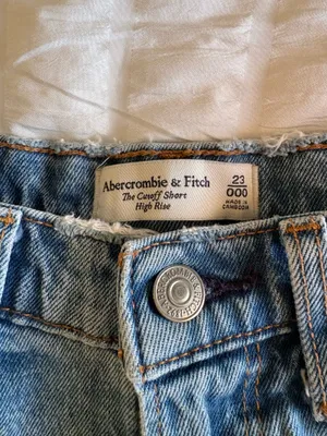 Abercrombie High-Rise Shorts thumbnail 3