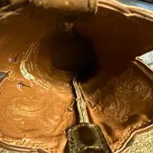 Justin Boots Leather Upper Oil Resistant Boots thumbnail 5