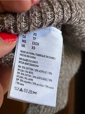🌸American Eagle Outfitters Women's Cable Knit Sweater V-Neck Grey XSMALL thumbnail 6