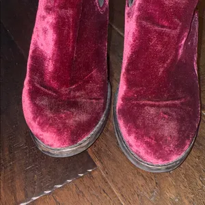 Anthropologie Velvet Ankle Boots in Burgundy 7/37 thumbnail 2
