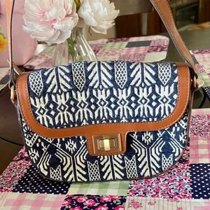 Chic Patterned Crossbody Bag in Brown and‎ Blue thumbnail 3