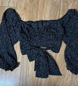 Women’s Black Floral Tie-Front Off-Shoulder Top thumbnail 1