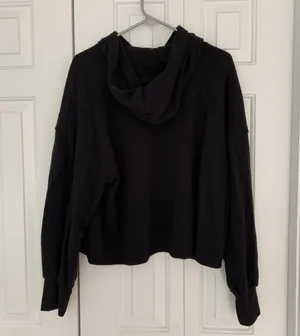 Old Navy Cropped Sweatshirt thumbnail 3