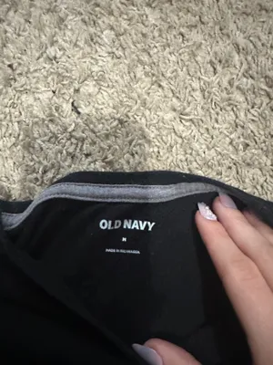 Old Navy Black T-Shirt thumbnail 3