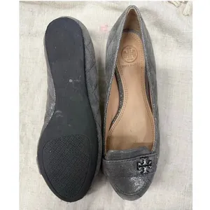 Tory Burch LEILA Quilted‎ Metallic Shimmer Loafers Metallic Pewter Size 7 thumbnail 3