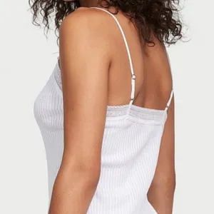 Victoria’s Secret Y2K Style Pointelle Lace Trim White Cami Sz M thumbnail 2