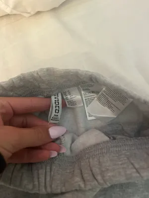 H&M Grey Sweatpants thumbnail 5