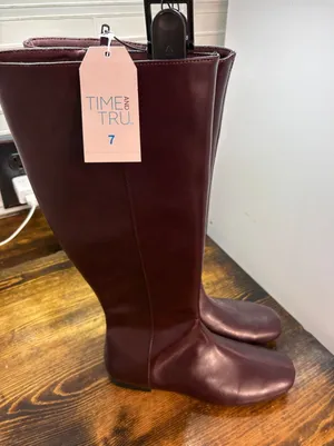 Time And Tru Burgundy Tall‎ Boots Size 7 thumbnail 1