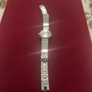 Vintage Gruen Silver Mother of Pearl Ladies Watch thumbnail 4
