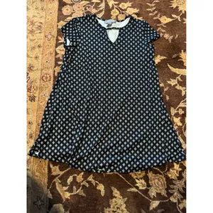 Lark + Grey Black White Geometric Diamond Print V-Neck Keyhole Shift Dress Large thumbnail 2