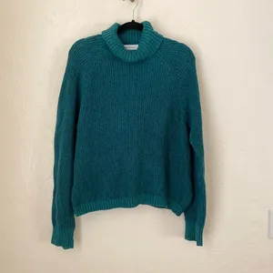 Urban Outfitter 100% Cotton turtleneck sweater▪️size M thumbnail 1