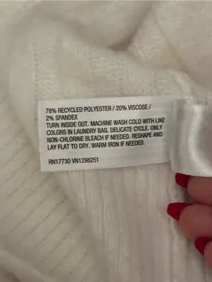 Universal Threads Oversized Cream Cable Knit V-Neck Sweater Tank Women’s Size L thumbnail 6
