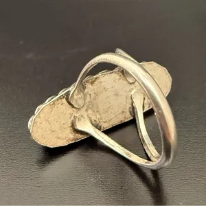 Vintage Unsigned Handcrafted Sterling Silver Oval Turquoise Ring Size 4 4g. thumbnail 11