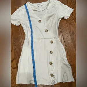 Chic White Asymmetrical Button Dress Size 0 thumbnail 5