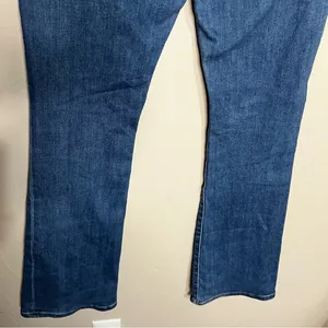 Denim Forum Aritizia‎ The Jane MidRise Bootcut denim Jeans thumbnail 10