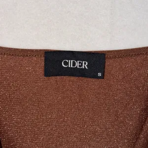 Cider Dress Women Small Brown Shimmer Ruched Chain Strap Asymmetrical Midi Glam thumbnail 6