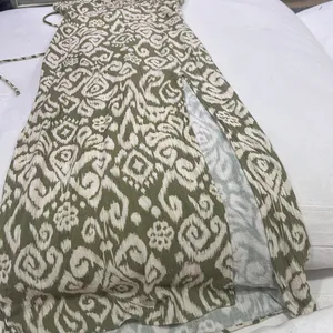 Zara Printed Green Creme‎ Maxi Dress thumbnail 1