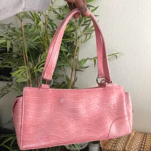 2000s Pink crocodile print faux leather shoulder baguette hand bag purse #fairycore thumbnail 2