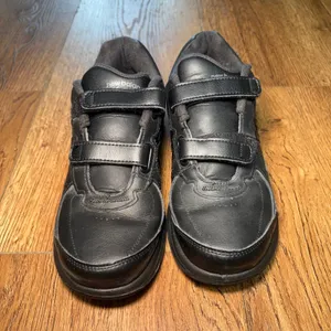 New Balance 577 Womens Size 8 2A Walking Shoes Black Leather Hook Loop WW577VK thumbnail 2