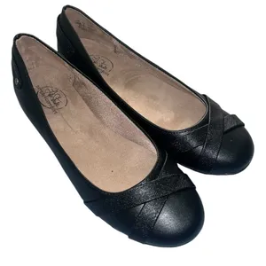 NWOT Life Stride Adalene Black Faux Leather Comfort Flats 10M thumbnail 1