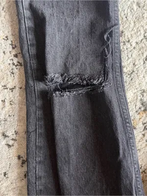 Abercrombie & Fitch Black High-Rise Distressed Straight Jeans thumbnail 6