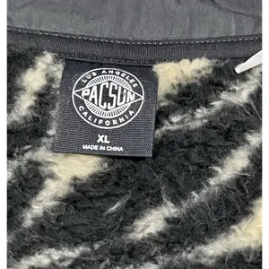 PacSun Zebra Print SzXL Cropped Sherpa Fleece Pullover – Black & Cream thumbnail 12