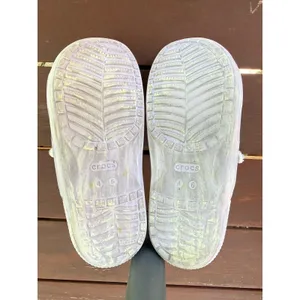 Crocs Classic Lavender Marbled Slide Sandals Iconic Comfort Purple Women Size 6 thumbnail 10