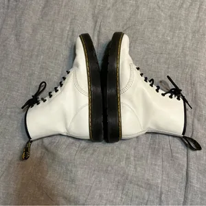 Dr. Martens Zavala Combat Boots in White Size 9 thumbnail 6