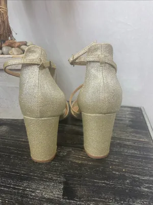 Badgley Mischka Studio Silver Sequin Strappy Heel Shoes 8.5 thumbnail 3