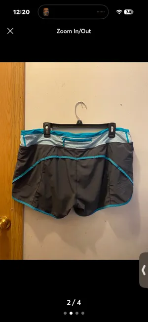 (12) Lululemon shorts thumbnail 2