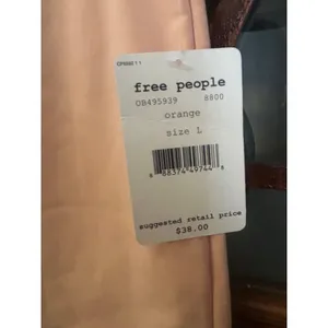 Free People Movement Peach Orange Bike Shorts Size‎ Large NWT thumbnail 4