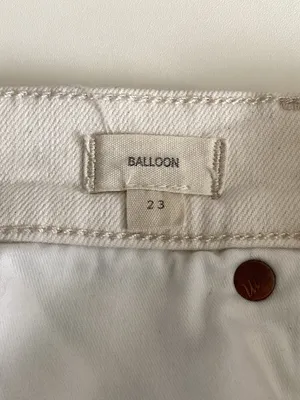 Madewell Balloon Jean in Vintage Canvas - Ecru Tile White - Size 23 thumbnail 10