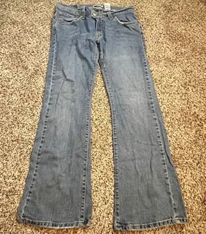 Levis 542 Low Flare Jeans Womens 14M Medium Wash Blue Flap Pocket Stretch‎ Denim thumbnail 1