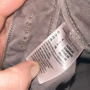 American Eagle distressed stretchy tan size 6 normcore jeggings thumbnail 2