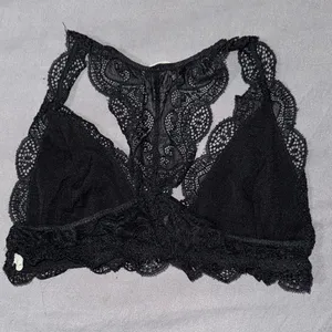 Black Lace Bralette Size M thumbnail 2