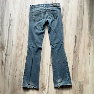 Paige Laurel Canyon Distressed Women's Jeans size 27 / 28 stretch thumbnail 2