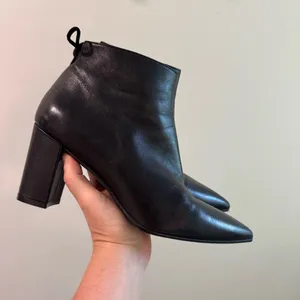 Stuart Weitzman Gardiner Black Lambskin Leather Tie Back Block Heel‎ Booties 7B thumbnail 4