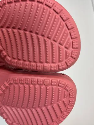 Crocs Classic Clog in Strawberry Wine M5 W7 Unisex Comfort Shoes thumbnail 9